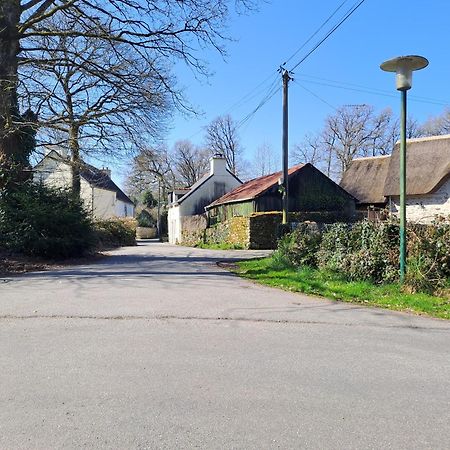Villa Penty La Houssaye à Pontivy Extérieur photo